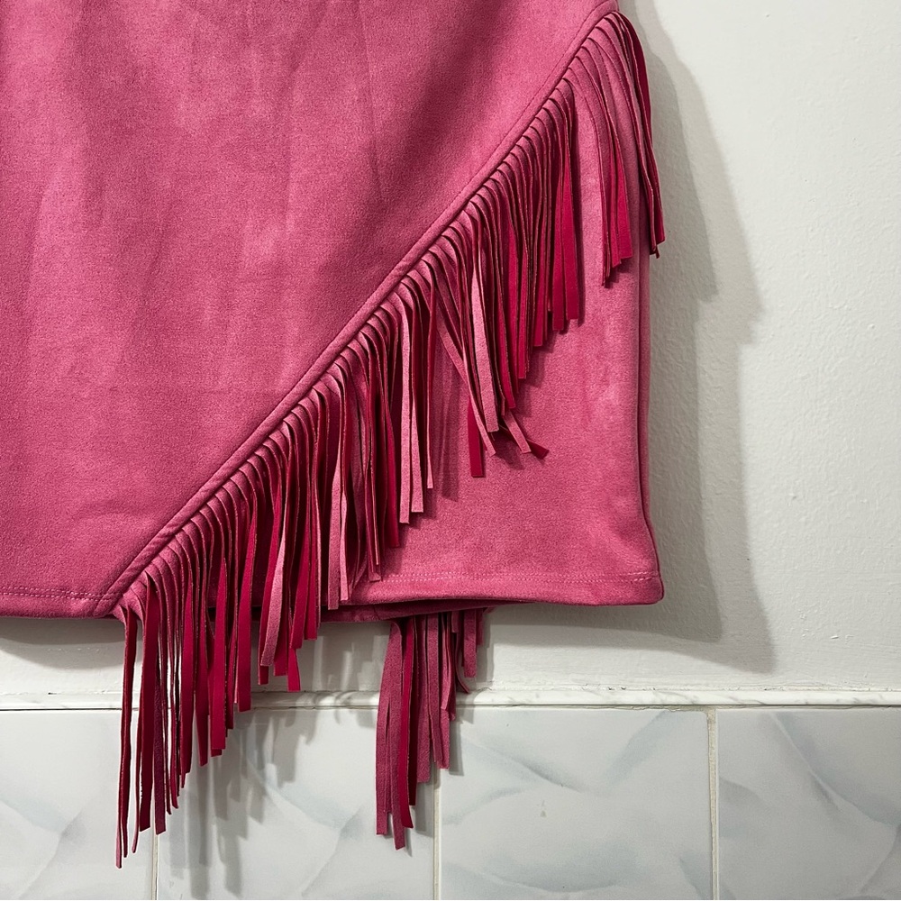 Windsor Small Pink Faux Suede Cowgirl Chic Festival Fringe Western Mini Skirt - Picture 5 of 11